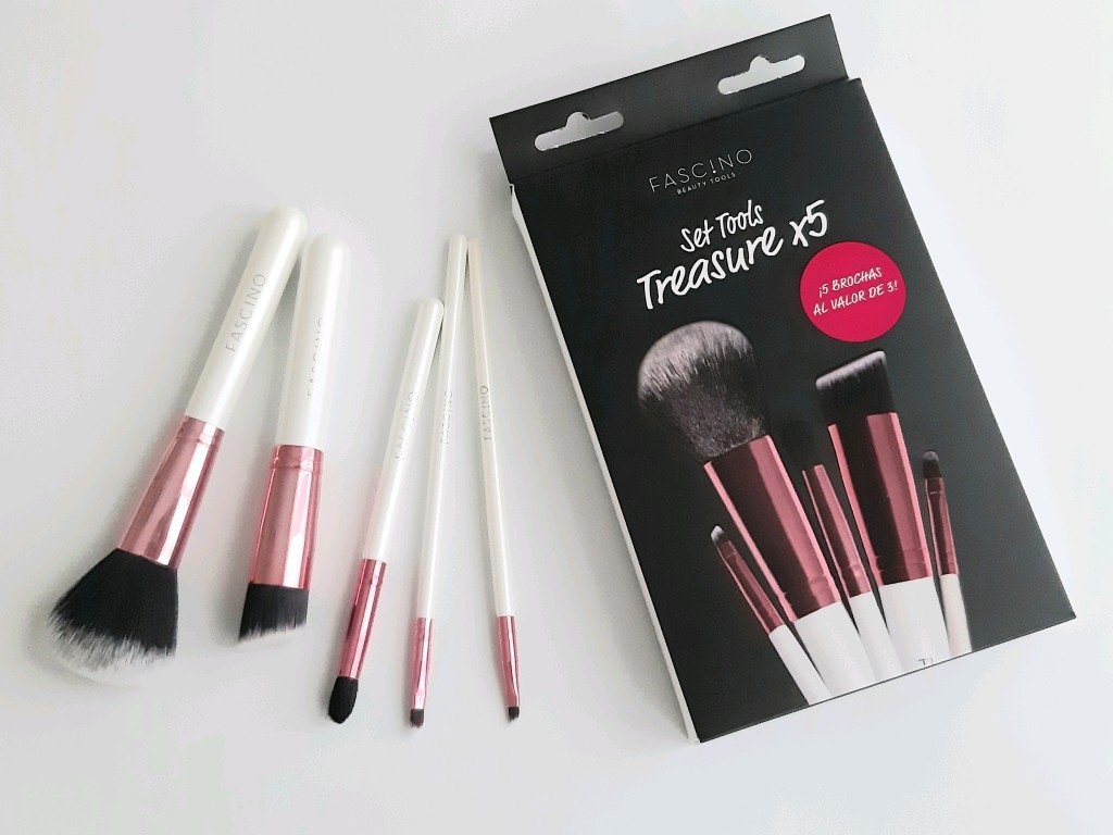 SET DE MAQUILLAJE - Set de maquillaje y brochas para mujer x 5